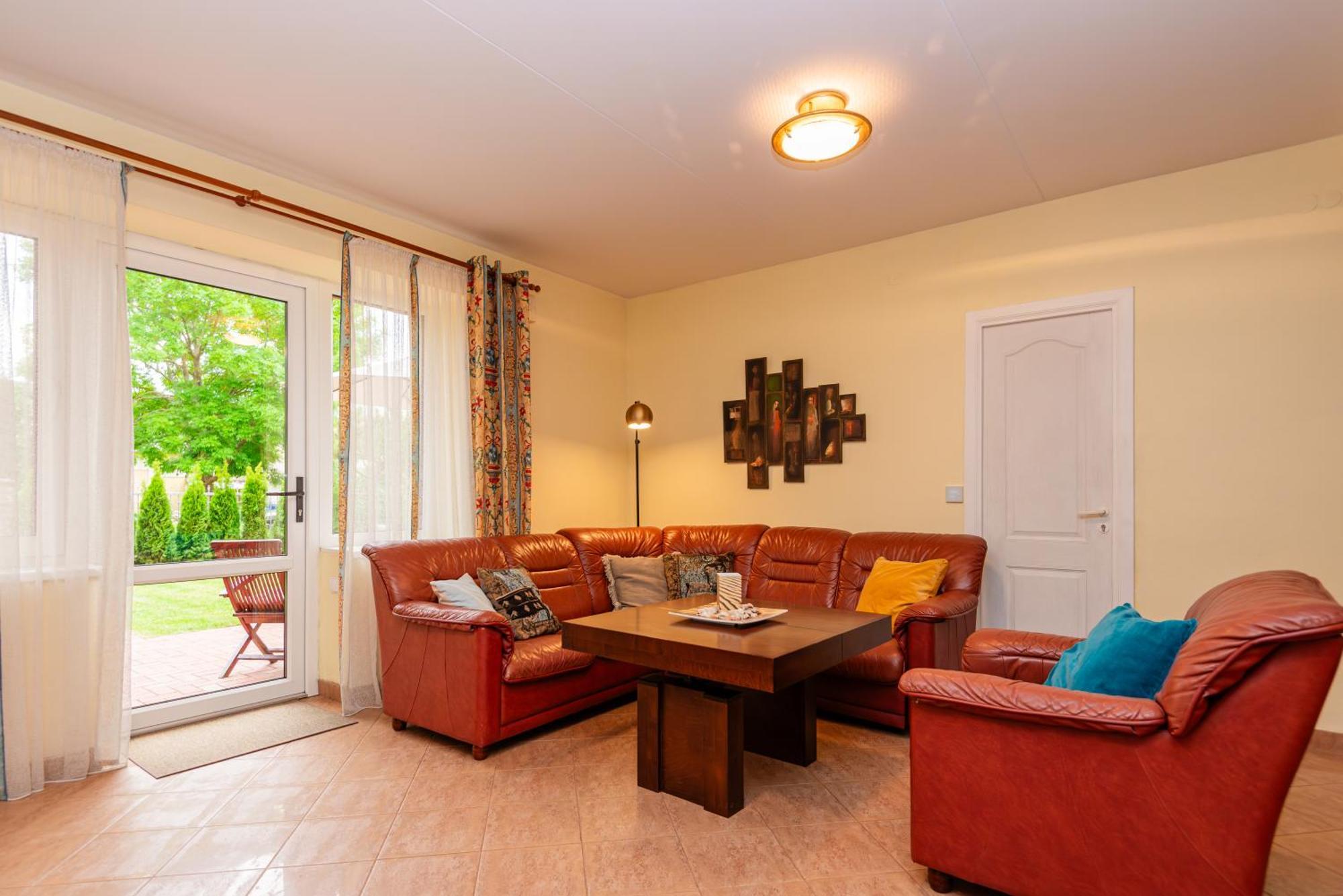Family Inn Cottage With Terrace Palanga Exterior foto